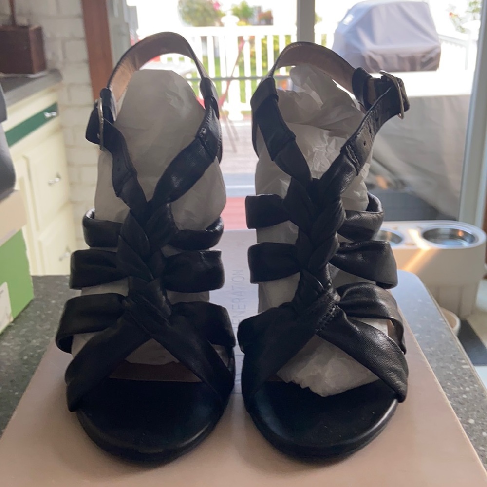 BCBGeneratuon Sandals